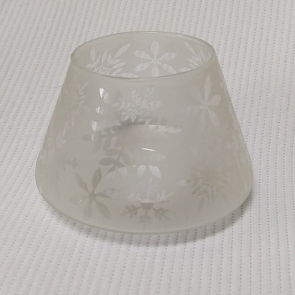 PartyLite Frosted Glass Candle Topper